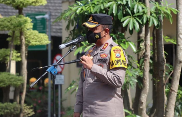 Bhabinkamtibmas Nganjuk Diminta untuk Terus Merangkul Masyarakat Bhabinkamtibmas Nganjuk Diminta untuk Terus Merangkul Masyarakat