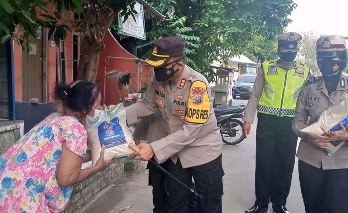 1.000 Paket Sembako Dibagikan Kepada Warga Kota Madiun Terdampak PPKM Darurat