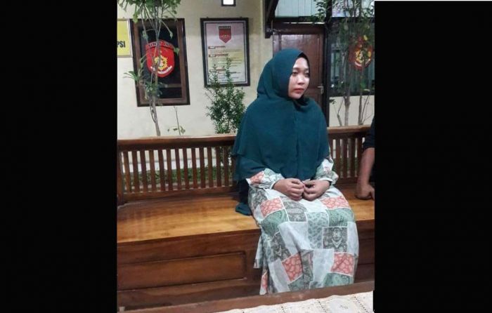 Gelapkan Mobil Rental, Seorang Janda di Lamongan Diamankan Gelapkan Mobil Rental, Seorang Janda di Lamongan Diamankan