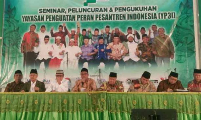 Gus Solah: Tanpa Kiai dan Pesantren, Indonesia Hancur Berantakan Gus Solah: Tanpa Kiai dan Pesantren, Indonesia Hancur Berantakan