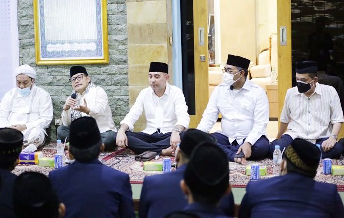 KH Ahmad Sofyan Inspirator Muhaimin dalam Berpolitik KH Ahmad Sofyan Inspirator Muhaimin dalam Berpolitik