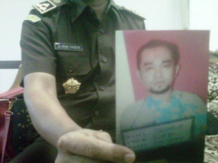 Pintu Bus Tak Dikunci, Tahanan Kabur, Petugas Dinilai Lalai Pintu Bus Tak Dikunci, Tahanan Kabur, Petugas Dinilai Lalai