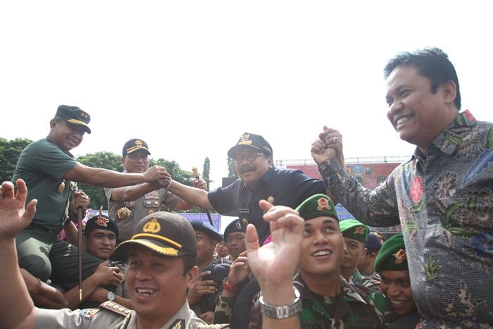 Jelang Pemilukada, Petugas Gabungan Bersama KPUD Jatim Gelar Simulasi Sispamkota