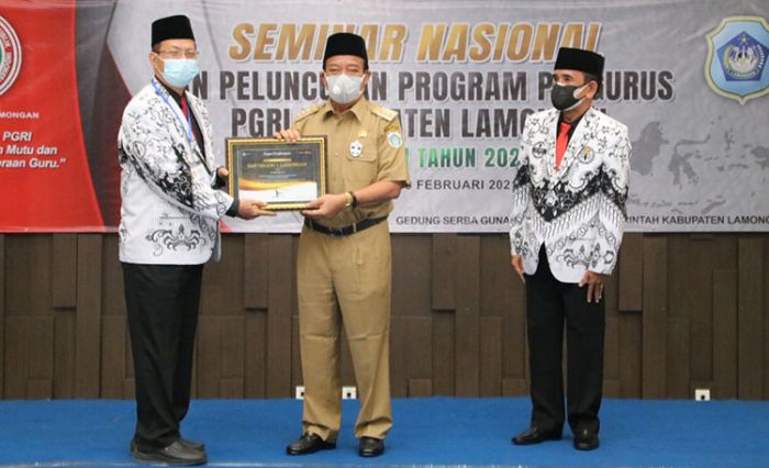 PGRI Lamongan Perjuangkan K2 Menuju Sukses Sejuta P3K PGRI Lamongan Perjuangkan K2 Menuju Sukses Sejuta P3K
