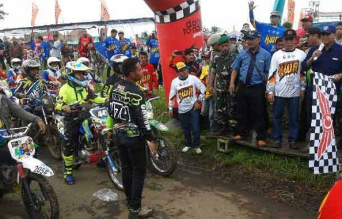 2000 Rider Peserta Kepuh Wisata Adventure Diberangkatkan Bupati