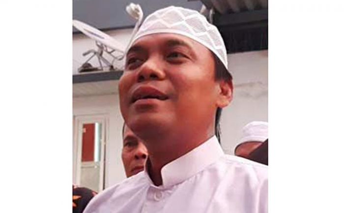 Ditetapkan Sebagai Tersangka Kasus Dugaan Ujaran Kebencian, Bareskrim Tangkap Gus Nur di Malang Ditetapkan Sebagai Tersangka Kasus Dugaan Ujaran Kebencian, Bareskrim Tangkap Gus Nur di Malang