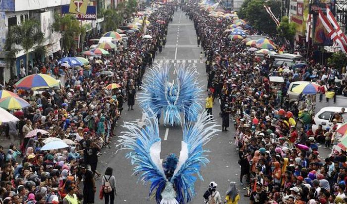 Tulis "Jember Kota Carnaval", Pemkab Dinilai Tak Mengerti Kaidah Bahasa Indonesia