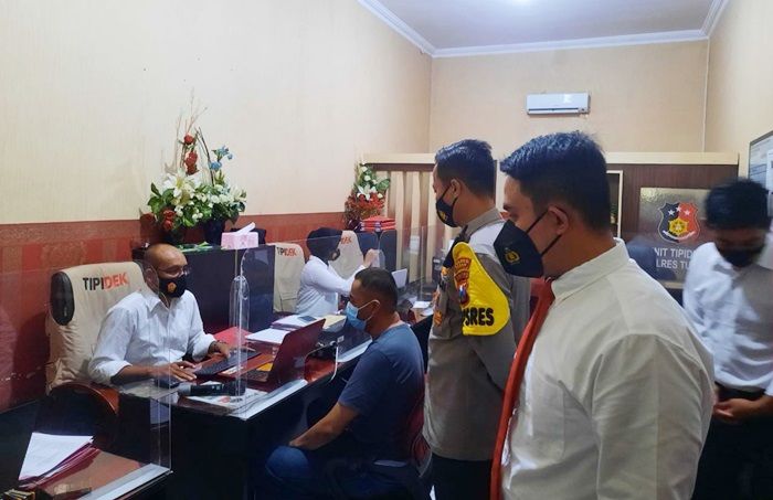 Melawan Satgas Covid-19, Pemilik Kafe di Tuban Ditetapkan Jadi Tersangka Melawan Satgas Covid-19, Pemilik Kafe di Tuban Ditetapkan Jadi Tersangka