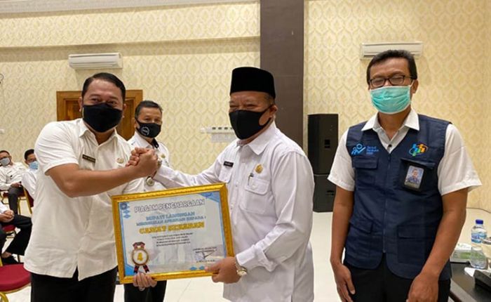 Bupati Fadeli Apresiasi Kinerja Camat Sukseskan SP Online Bupati Fadeli Apresiasi Kinerja Camat Sukseskan SP Online