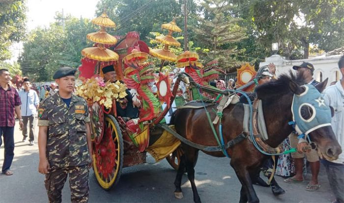 Kampanyekan Pilkades Damai, Tiga Cakades Tanjung Glugur Diarak Pakai Kereta Kencana Kampanyekan Pilkades Damai, Tiga Cakades Tanjung Glugur Diarak Pakai Kereta Kencana