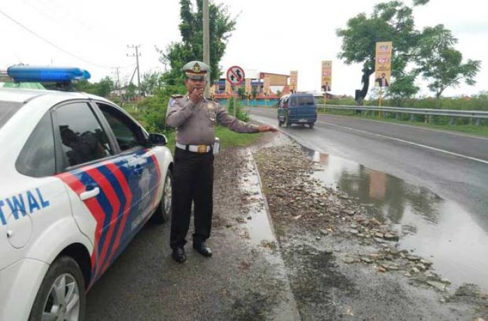 Waspada, Ada Perbaikan Jembatan di Tlanakan Pamekasan