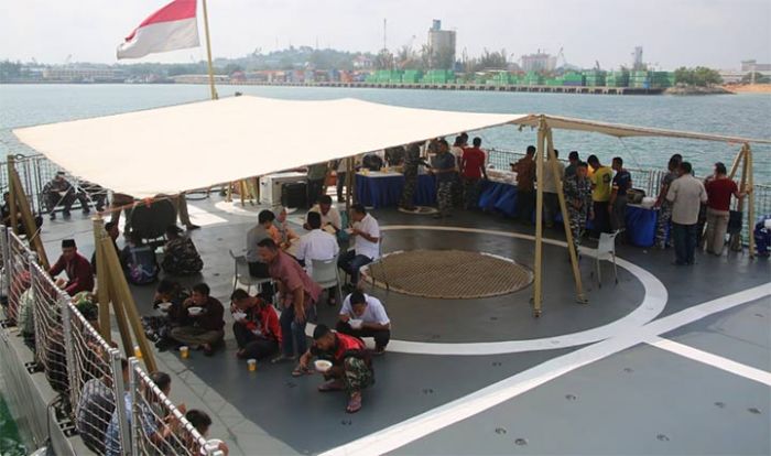 Satgas Latma Sea Garuda 2019 Rayakan Idul Adha di Lanal Batam Satgas Latma Sea Garuda 2019 Rayakan Idul Adha di Lanal Batam