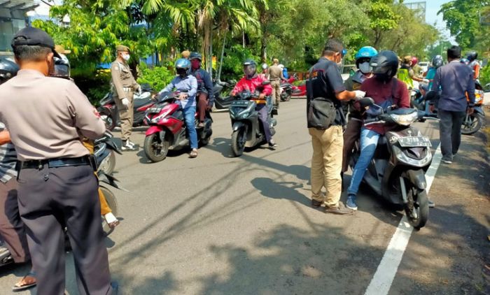 Hari ini Ada 91 Pelanggar PSBB Terjaring, Penambahan Positif Corona Mulai Turun Hari ini Ada 91 Pelanggar PSBB Terjaring, Penambahan Positif Corona Mulai Turun