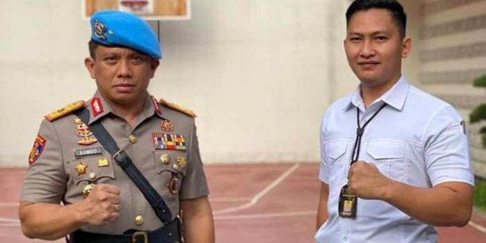 Isyarat Menjijikkan, Sambo Bunuh Joshua karena LGBT? Besok Otopsi Dubur Korban Diumumkan Isyarat Menjijikkan, Sambo Bunuh Joshua karena LGBT? Besok Otopsi Dubur Korban Diumumkan