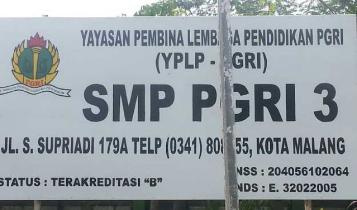 Oknum Guru SMP PGRI 3 Malang Diduga Lakukan Pelecehan Seksual kepada Siswinya Oknum Guru SMP PGRI 3 Malang Diduga Lakukan Pelecehan Seksual kepada Siswinya