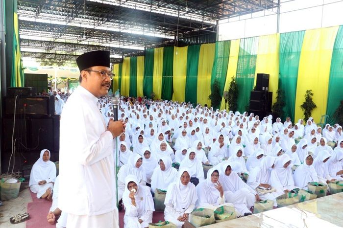 Gus Ipul Hadiri Haul ke-26 KH Muhammad Iskandar di Jombang