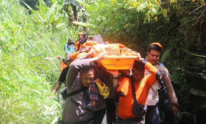 Warga Surabaya yang Jatuh dari Coban Contong Ditemukan Tewas, Sempat Swafoto di Atas Air Terjun Warga Surabaya yang Jatuh dari Coban Contong Ditemukan Tewas, Sempat Swafoto di Atas Air Terjun