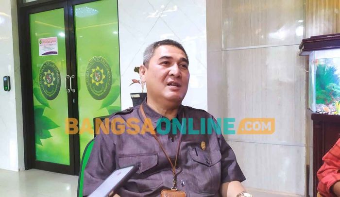 Terdakwa Kasus Dugaan Penggelapan Cincin Kawin di Jombang Keluar Kota Tanpa Izin, Kok Bisa? Terdakwa Kasus Dugaan Penggelapan Cincin Kawin di Jombang Keluar Kota Tanpa Izin, Kok Bisa?