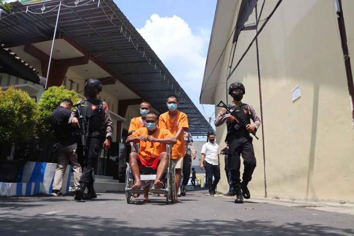 Polres Ngawi Tangkap Empat Pelaku Curas Polres Ngawi Tangkap Empat Pelaku Curas