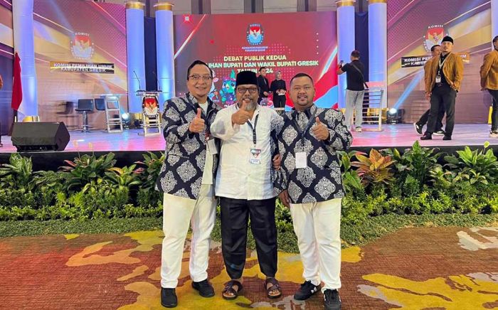 Usai Debat Publik Kedua, Gus Nur Ajak Masyarakat Menangkan Yani-Alif Usai Debat Publik Kedua, Gus Nur Ajak Masyarakat Menangkan Yani-Alif