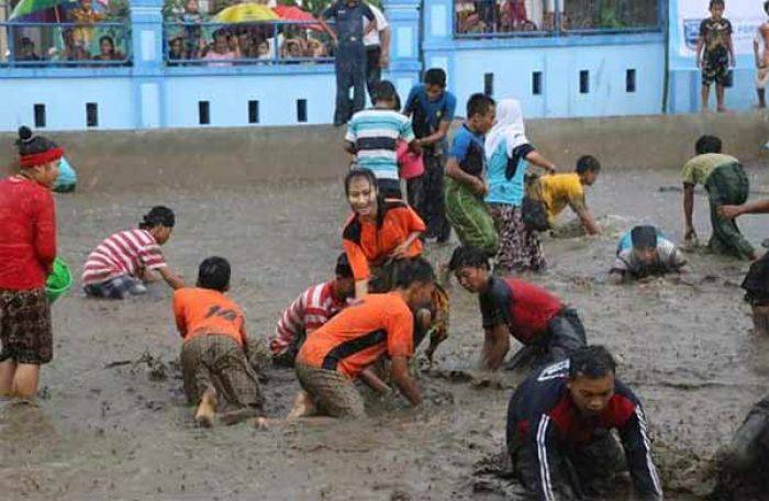Budayakan Gemar Makan Ikan Bagi Pelajar, Bupati Probolinggo Gelar Lomba Tangkap Ikan Budayakan Gemar Makan Ikan Bagi Pelajar, Bupati Probolinggo Gelar Lomba Tangkap Ikan