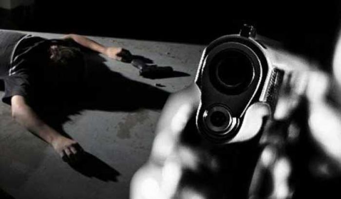 Kabur Saat Hendak Ditangkap, Begal Sadis di Pasuruan Ndelosor Diterjang Timah Panas Kabur Saat Hendak Ditangkap, Begal Sadis di Pasuruan Ndelosor Diterjang Timah Panas