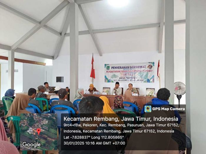 Kantah Pasuruan Serahkan 304 Sertifikat Tanah untuk Warga Desa Pekoren Kantah Pasuruan Serahkan 304 Sertifikat Tanah untuk Warga Desa Pekoren
