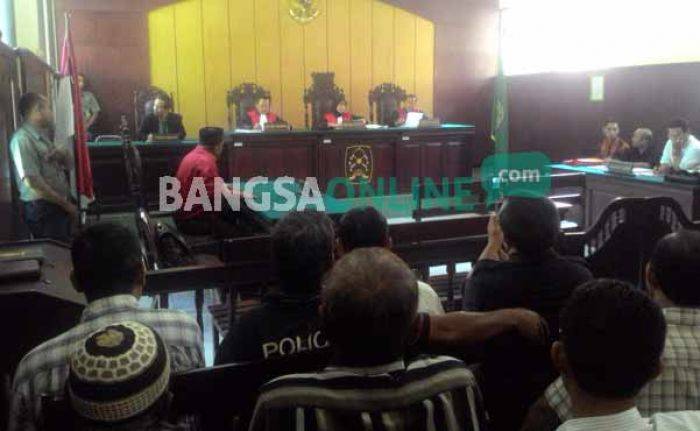 Sidang Lanjutan Dugaan Ijazah Palsu Cabup Kediri, Hakim Tunda Putusan Sela