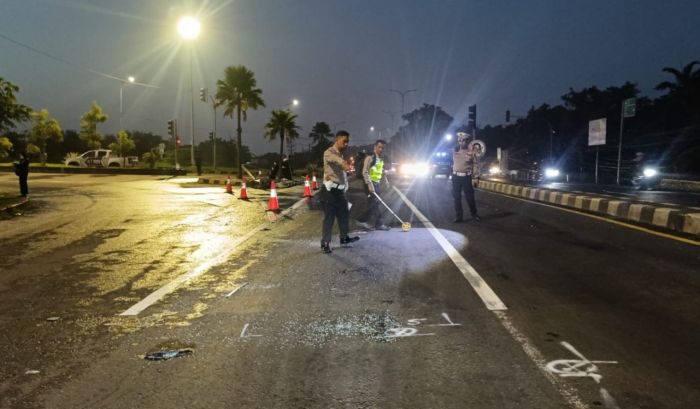 Polres Pasuruan Gelar Olah TKP Laka Maut Beruntun di Exit Tol Purwodadi Polres Pasuruan Gelar Olah TKP Laka Maut Beruntun di Exit Tol Purwodadi