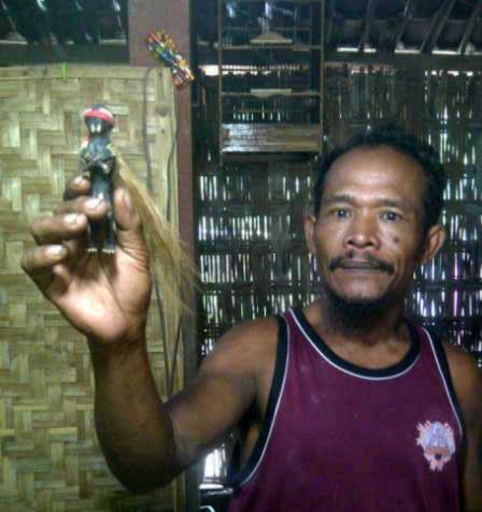 Penangkapan Jenglot Gegerkan Warga Paron, Ngawi Penangkapan Jenglot Gegerkan Warga Paron, Ngawi