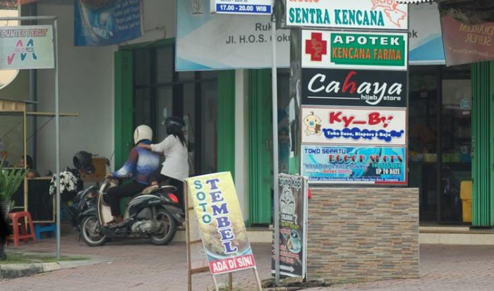 Dampak Corona, Masker dan Antiseptik di Trenggalek Langka, Harganya juga Naik Berlipat-lipat Dampak Corona, Masker dan Antiseptik di Trenggalek Langka, Harganya juga Naik Berlipat-lipat