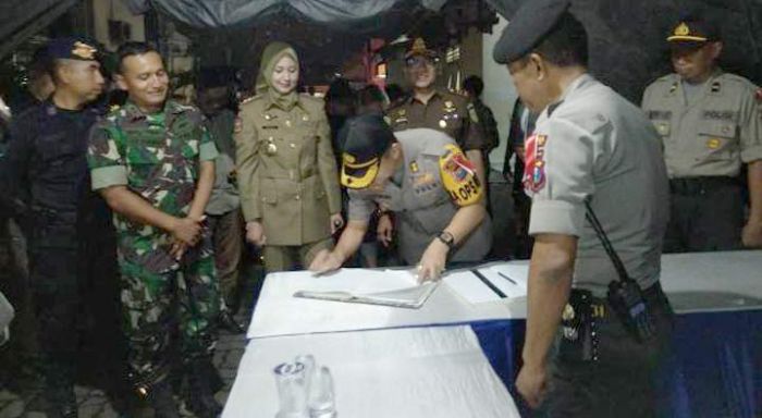 Total 1.952 Surat Suara Rusak di Jember Dibakar Saat Malam Persiapan Pemilu 2019 Total 1.952 Surat Suara Rusak di Jember Dibakar Saat Malam Persiapan Pemilu 2019