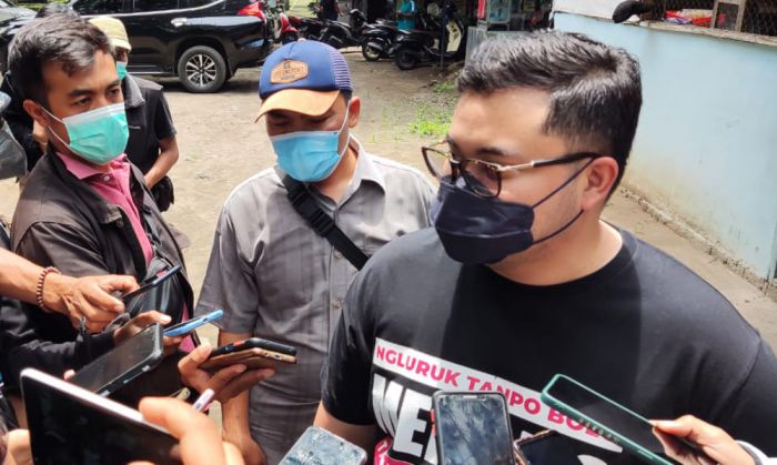 Tak Ambil Pusing dengan Wacana Penundaan Pemilu, Bupati Kediri Pilih Fokus Bekerja Tak Ambil Pusing dengan Wacana Penundaan Pemilu, Bupati Kediri Pilih Fokus Bekerja