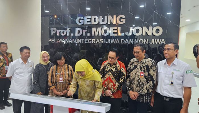 Resmikan Gedung Baru RSJ Menur, Gubernur Khofifah: Jadi Pusat Layanan Kesehatan Jiwa dan Mental Resmikan Gedung Baru RSJ Menur, Gubernur Khofifah: Jadi Pusat Layanan Kesehatan Jiwa dan Mental