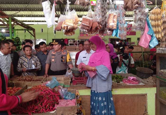 Harga Sembako di Tuban Terpantau Stabil Harga Sembako di Tuban Terpantau Stabil