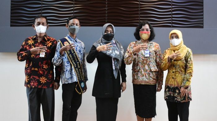 Pemkab Mojokerto Kembali Raih KLA Madya Pemkab Mojokerto Kembali Raih KLA Madya