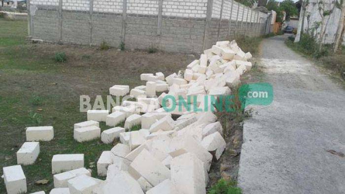 Pendirian Pabrik Pengelolaan Pasir di Desa Sukolilo Terus Dikecam, Aktivis Mengutuk Keras Pendirian Pabrik Pengelolaan Pasir di Desa Sukolilo Terus Dikecam, Aktivis Mengutuk Keras