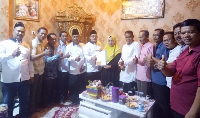 Sejumlah Tokoh MGS Dukung Anis Maju Bacawabup Gresik Sejumlah Tokoh MGS Dukung Anis Maju Bacawabup Gresik