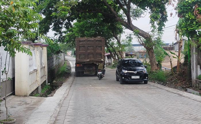 Komisi II DPRD Pasuruan Harap Proyek Paving Bulusari Perlancar Ekonomi Masyarakat Komisi II DPRD Pasuruan Harap Proyek Paving Bulusari Perlancar Ekonomi Masyarakat