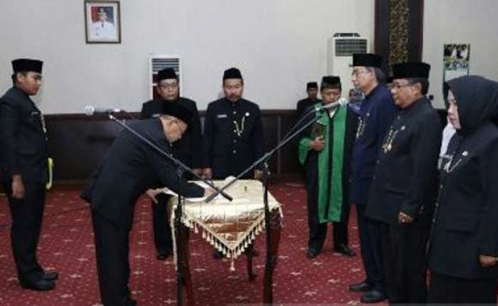 Bupati Sumenep Baru Lantik Tiga Pimpinan Tinggi Pratama Bupati Sumenep Baru Lantik Tiga Pimpinan Tinggi Pratama