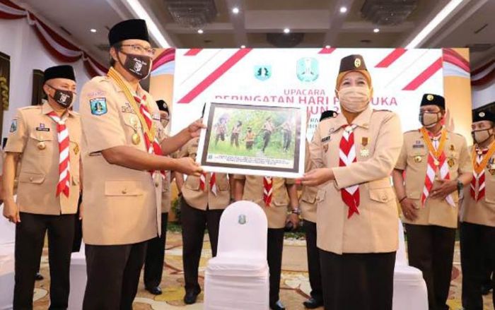 Gus Ipul Berterima Kasih pada Khofifah Dibantu 250.000 Masker, saat HUT ke-59 Pramuka Gus Ipul Berterima Kasih pada Khofifah Dibantu 250.000 Masker, saat HUT ke-59 Pramuka