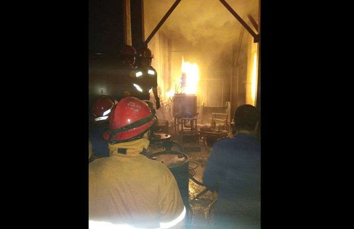 Gudang Oli Bekas di Buduran Sidoarjo Dilalap Si Jago Merah Gudang Oli Bekas di Buduran Sidoarjo Dilalap Si Jago Merah