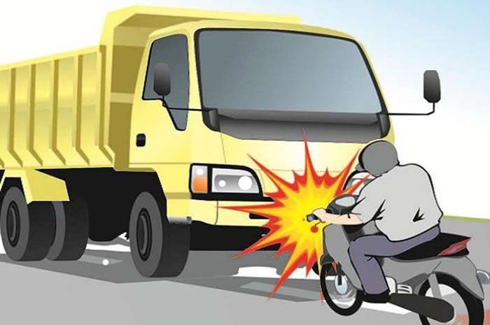 Kurang Hati-hati, Pemotor Tewas Ditabrak Truk di Raya Mloko Kurang Hati-hati, Pemotor Tewas Ditabrak Truk di Raya Mloko