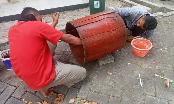 Disparbud Lamongan Gelar Konservasi Koleksi Museum Sunan Drajat Disparbud Lamongan Gelar Konservasi Koleksi Museum Sunan Drajat