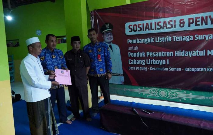 Pemkab Kediri Serahkan PLTS ke Ponpes Hidayatul Mubtadiin Lirboyo Pagung Pemkab Kediri Serahkan PLTS ke Ponpes Hidayatul Mubtadiin Lirboyo Pagung