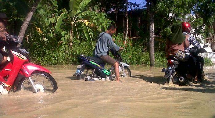 Kali Mekuris Bojonegoro Meluap, Puluhan Rumah dan Sawah Kebanjiran