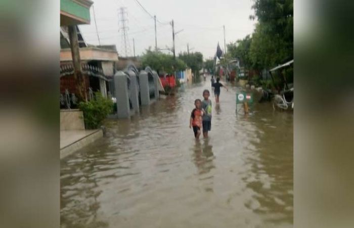 Genangan Berkurang, BPBD Pasuruan Hentikan Dropping Bantuan di Kedungringin Genangan Berkurang, BPBD Pasuruan Hentikan Dropping Bantuan di Kedungringin