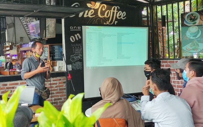 Hadirkan Fotografer Hadirkan Fotografer