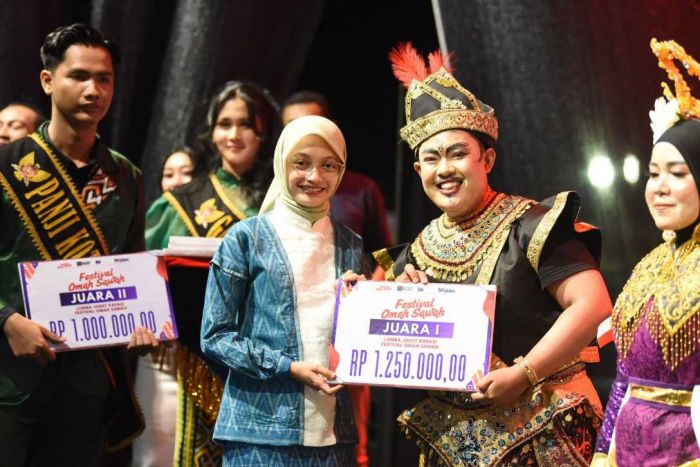 Wali Kota Kediri Bahagia, Ini Pesannya di Malam Puncak Festival Omah Sawah 2025 Wali Kota Kediri Bahagia, Ini Pesannya di Malam Puncak Festival Omah Sawah 2025