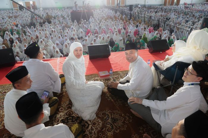 Gus Iqdam Doakan Menang dan Minta Jemaah Coblos Khofifah dan Eri Cahyadi di Pilkada 2024 Gus Iqdam Doakan Menang dan Minta Jemaah Coblos Khofifah dan Eri Cahyadi di Pilkada 2024